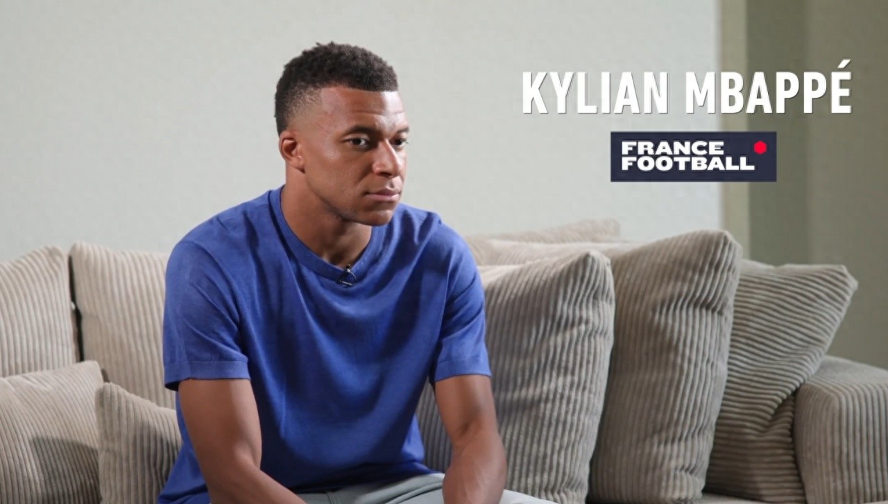 Tự tin hay tự tin quá mức? Tuyên bố "Quả bóng vàng" của Mbappe và trật tự mới của bóng đá thế giới
