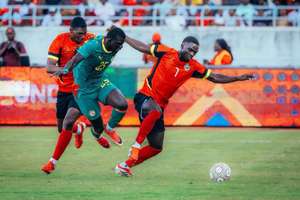 Vieira thừa nhận Senegal cần cải thiện sau trận hòa Mozambique tại vòng loại CAN