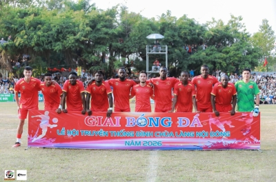 Dàn ngoại binh châu Phi thua sốc ở chung kết hội làng Việt Nam