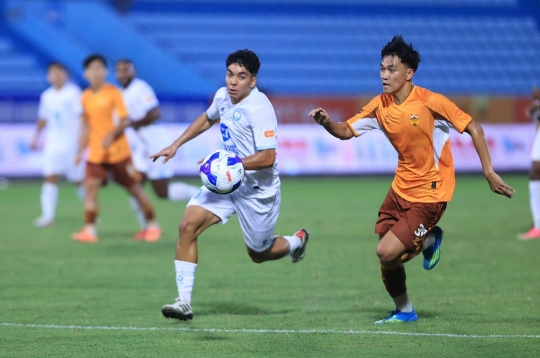 Việt kiều Canada nói lời xúc động sau màn ra mắt V.League