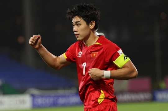 CHÍNH THỨC: Đình Bắc thoát án treo giò tại FIFA ASEAN Cup