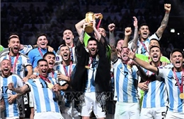 Liên đoàn bóng đá Argentina đình công giữa căng thẳng với Chính phủ