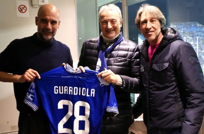 Pep Guardiola bất ngờ 'cập bến' đội bóng hạng Ba