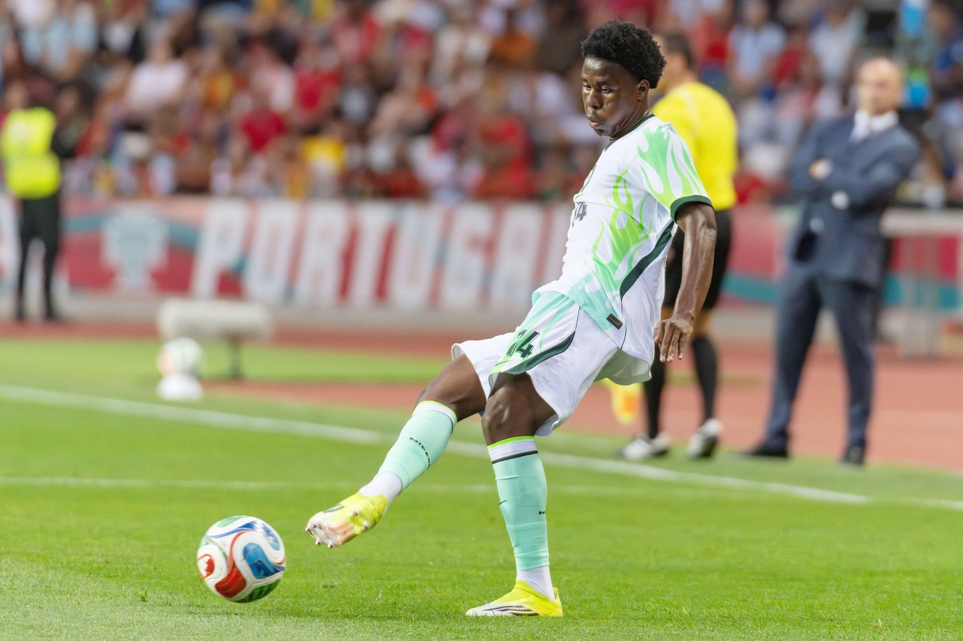ĐỘC QUYỀN: Nigeria phải biến nỗi đau World Cup thành động lực AFCON, theo lời Akpan của Genk
