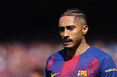 FIFA dùng tiền để 'xoa dịu' Barcelona