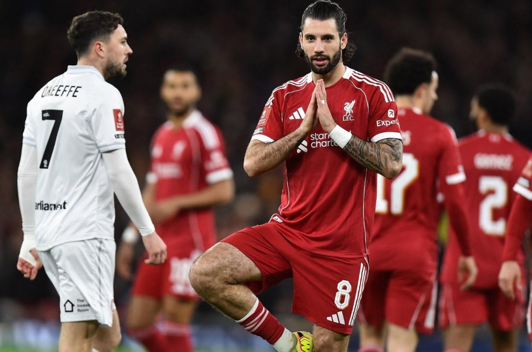 Thắng đậm Barnsley, Liverpool giành quyền vào vòng 4 FA Cup