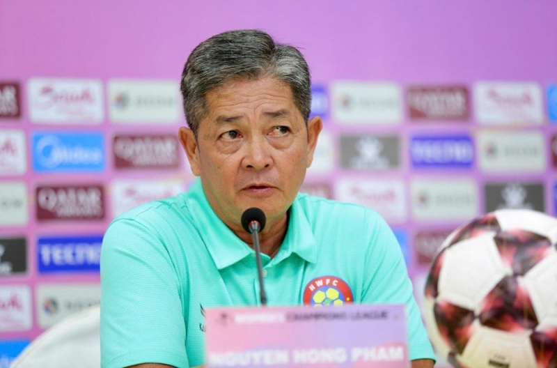 HLV TP HCM I tiết lộ tin kém vui về Huỳnh Như