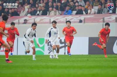 CĐV Đông Nam Á đồng loạt dậy sóng khi U23 Thái Lan hoà bất ngờ Trung Quốc