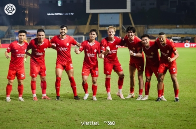 Hơn người, Ninh Bình không thể thắng Viettel trong trận 'thủy chiến'