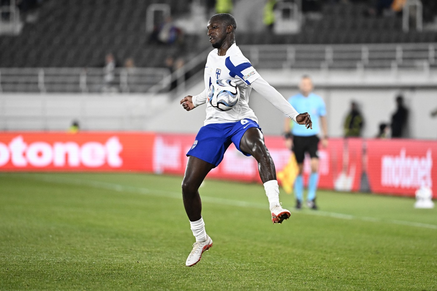 Phần Lan sẽ báo cáo QPR lên FIFA sau khi Kamara bị ép phải trở lại London sớm.