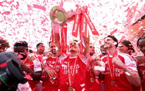 Arsenal: Giấc mơ không dừng lại ở Premier League