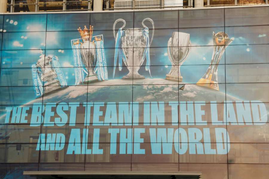 Điều gì sẽ xảy ra tiếp theo sau khi Manchester City bị kết tội vi phạm các quy định của Premier League?