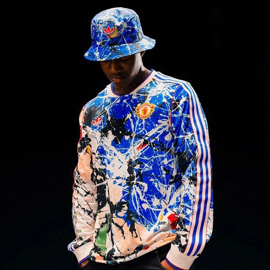 Man United tạm hoãn việc tăng lương và gia hạn hợp đồng với ngôi sao trẻ mới, vẫn đang xem xét ký hợp đồng gấp vào kỳ chuyển nhượng mùa đông! Thử việc tài năng trẻ từ đội mẹ của Keane