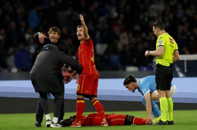 Sao Serie A đột quỵ trên sân, HLV Conte bàng hoàng tột độ