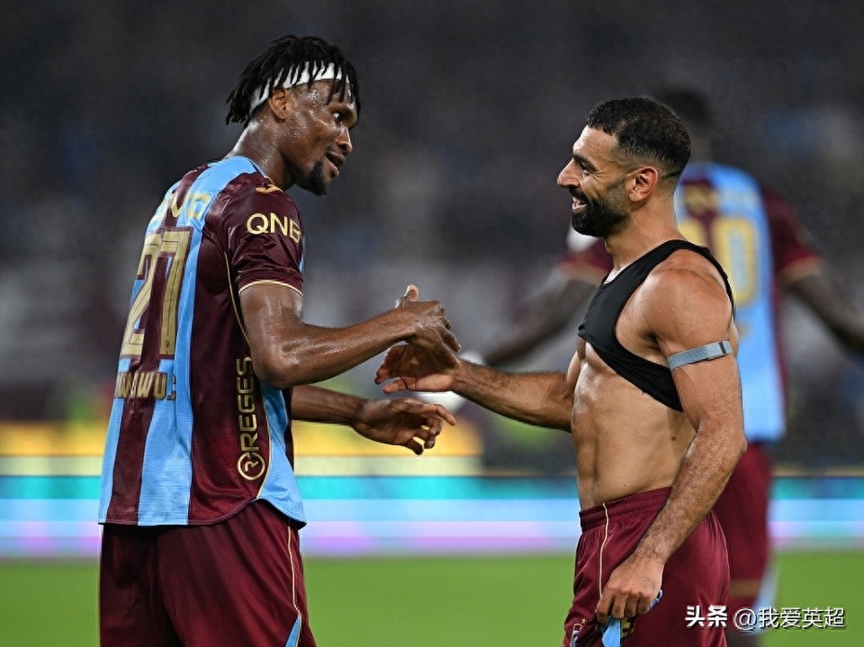 4-0! Cựu ngôi sao số 1 Premier League chinh phục giải Thổ Nhĩ Kỳ, ở tuổi 34 vẫn lập hat-trick đánh bại nhà đương kim vô địch, 2 lần ghi bàn solo.
