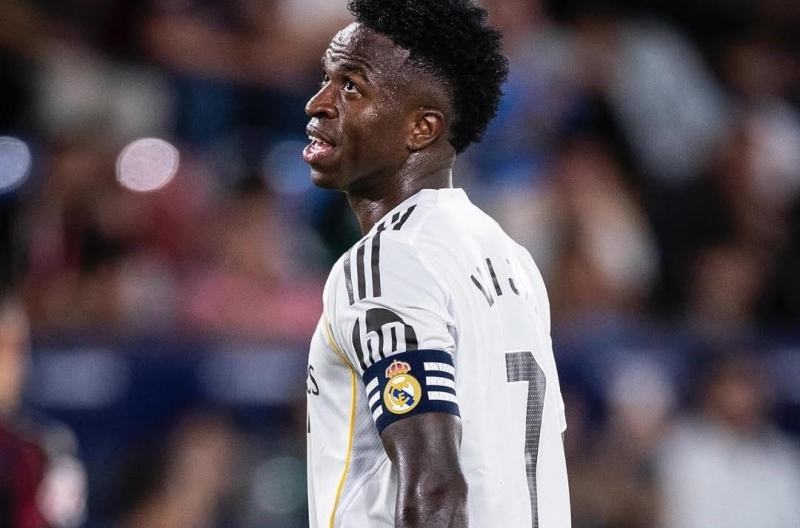 Cầu thủ vĩ đại của Real Madrid lên tiếng 'dằn mặt' Vinicius