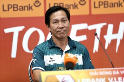 HLV HAGL tiếc nuối khi thua ngược Ninh Bình trên sân nhà