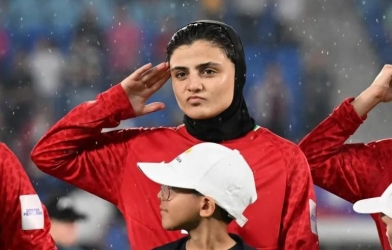 Bị gọi 'phản bội', cầu thủ Iran ra quyết định gây chấn động tại Úc