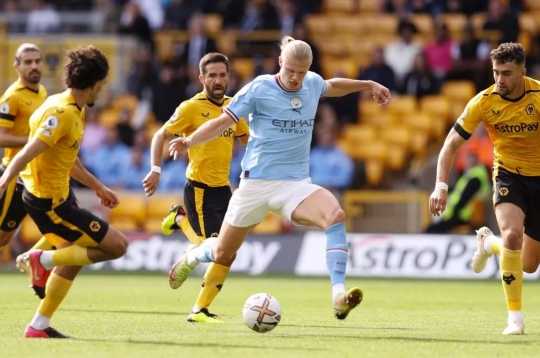 Trực tiếp Man City vs Wolves, 22h00 hôm nay 24/1