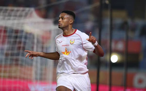 V-League báo hiệu những cuộc đua khó lường