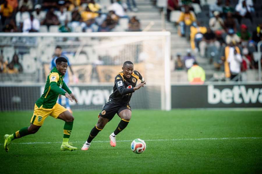 Carling Knockout: Những con số nói gì về các cặp đấu của Chiefs, Pirates và Sundowns