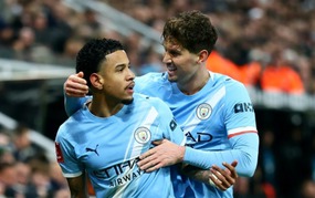 Man City ngược dòng ấn tượng, Chelsea thoát hiểm ở FA Cup