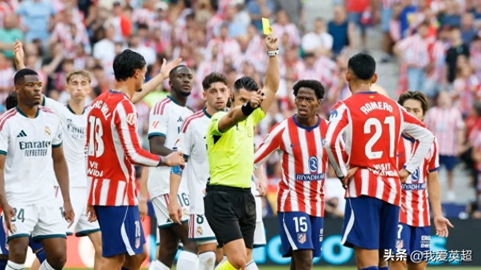 Lộ thông tin trọng tài trận derby Madrid sẽ bị đình chỉ 2 vòng đấu! Trong một trận xuất hiện 4 sai lầm nghiêm trọng, 3 lần bất lợi cho Real Madrid.