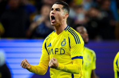 Quá vĩ đại, Ronaldo khiến đối thủ phải làm điều không tưởng