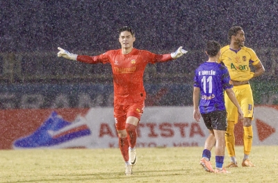 Trung Kiên lên tiếng sau pha bỏ lỡ khó tin bậc nhất V.League