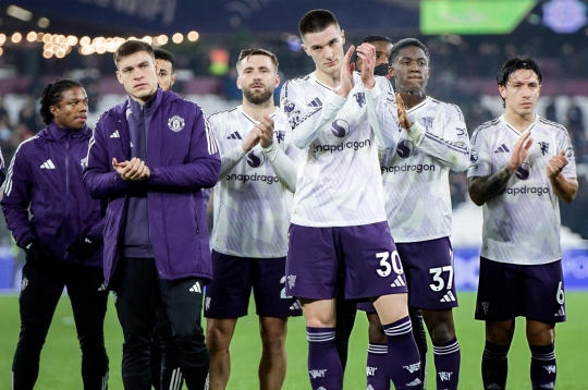 Bom tấn 85 triệu Euro lên tiếng sau trận hoà của MU