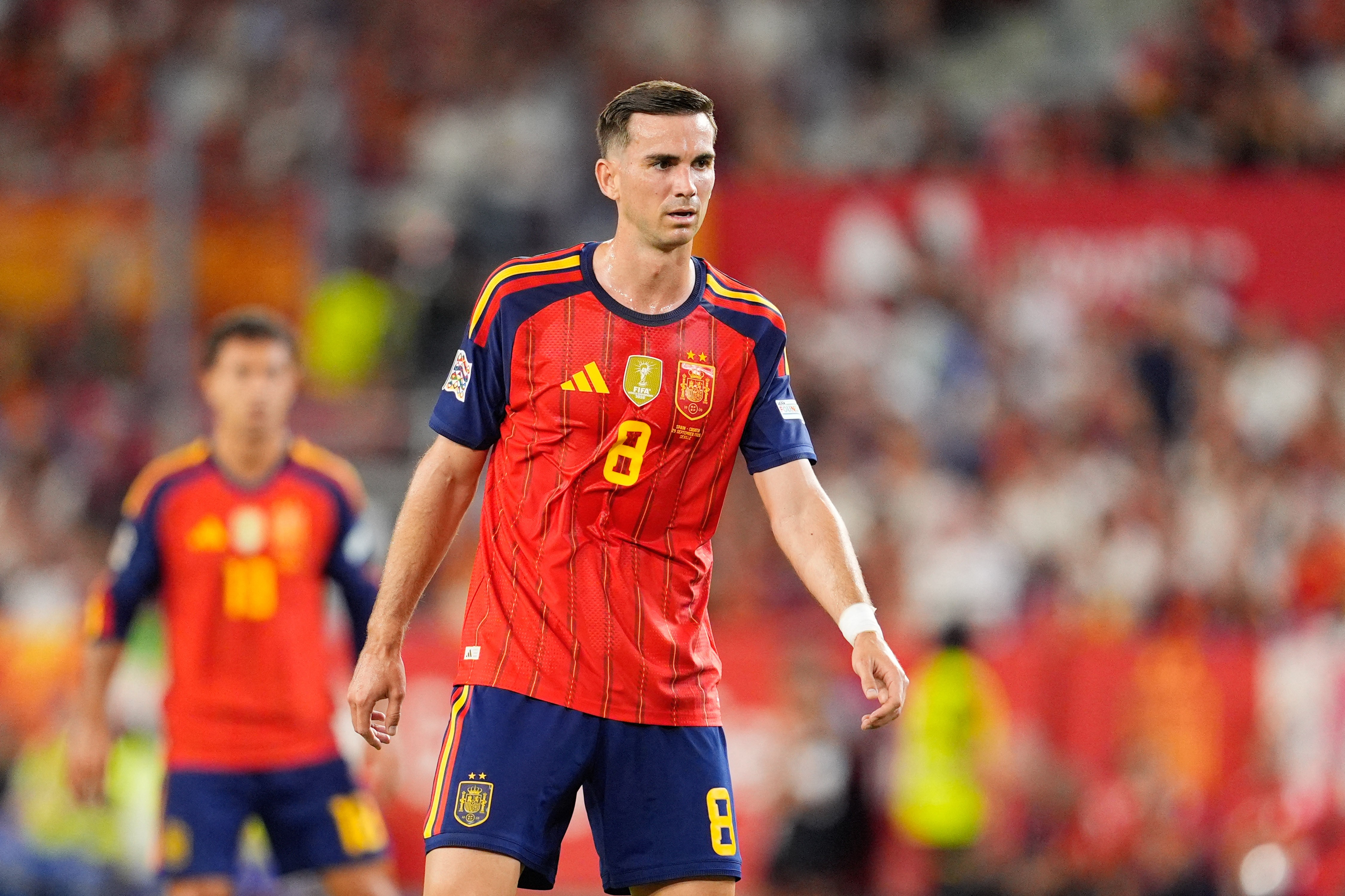 Fabian Ruiz rời đội tuyển Tây Ban Nha để có mặt khi đứa con đầu lòng chào đời, RFEF xác nhận.