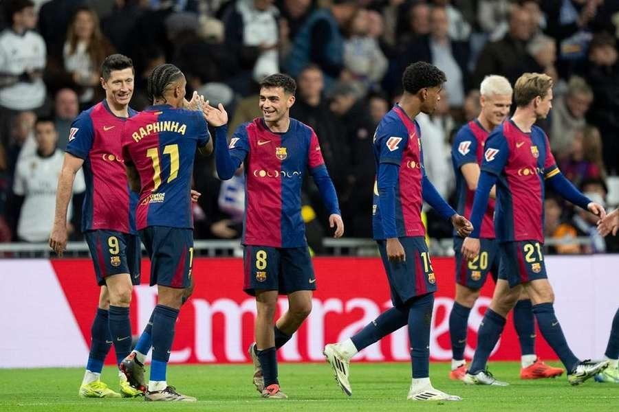 Barcelona và 4 thương vụ có thể 'xoay chuyển lịch sử'
