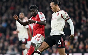 Cà phê đầu tuần: Những cái tát cảnh tỉnh cho Liverpool và Arsenal