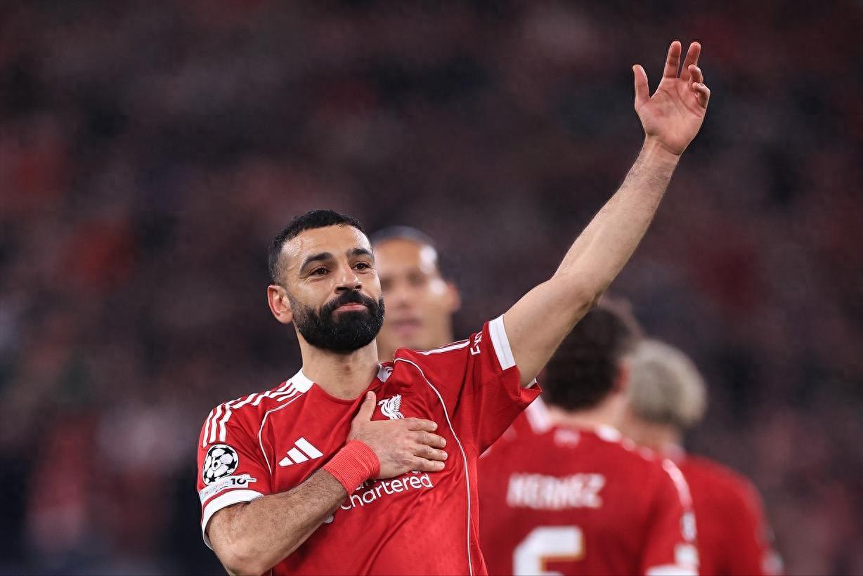 Bỏ lại 400 nghìn bảng lương hàng tuần để kiếm tiền lớn, điểm đến tiếp theo là Saudi Pro League, hợp đồng 2 năm với thu nhập 100 triệu euro mỗi năm.