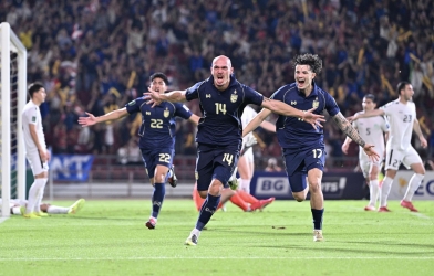 Thắng nghẹt thở, Thái Lan giành vé dự VCK Asian Cup 2027 phút chót