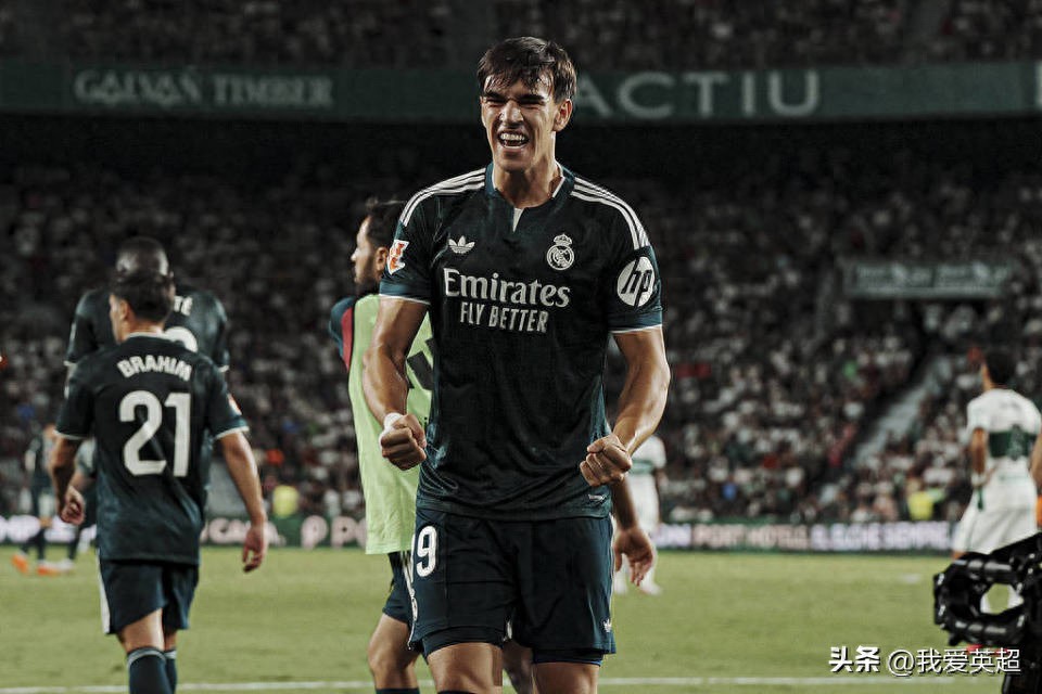2500 triệu euro có đáng giá không? Tân binh 21 tuổi của Real Madrid đã 2 lần vào sân từ ghế dự bị và ghi bàn quyết định! Chỉ chơi 25 phút trong 4 trận La Liga.