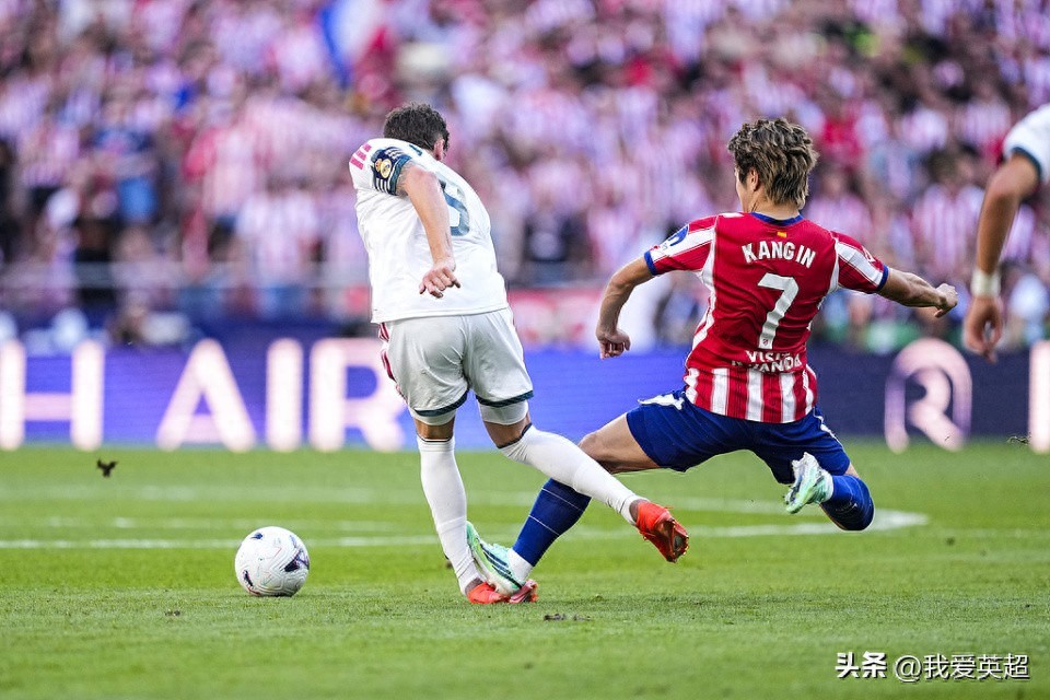 Bị Lee Kang-in giẫm đạp! Real Madrid chính thức thông báo đội trưởng trị giá 90 triệu Euro bị thương nặng + vắng mặt 3 tuần, mắt cá chân sưng như quả bóng