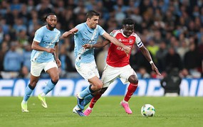 Cuộc đua vô địch Ngoại hạng Anh: Arsenal hay Man City về đích trước ở chặng nước rút của mùa giải?