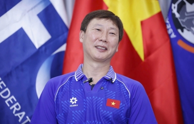 HLV Kim Sang Sik bất ngờ gọi 3 sao Việt kiều cùng 1 vị trí ở ĐTVN