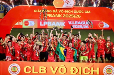 Khoảnh khắc CAHN nâng cao cúp vô địch V-League 2025/2026