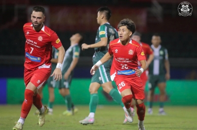 Việt kiều Khoa Ngô tiết lộ khi được Tiến Linh nhường pen: 'Anh ấy bảo tôi rằng...'