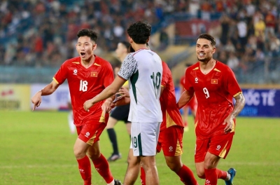 VIDEO: Thắng tưng bừng Bangladesh, ĐT Việt Nam chạy đà hoàn hảo