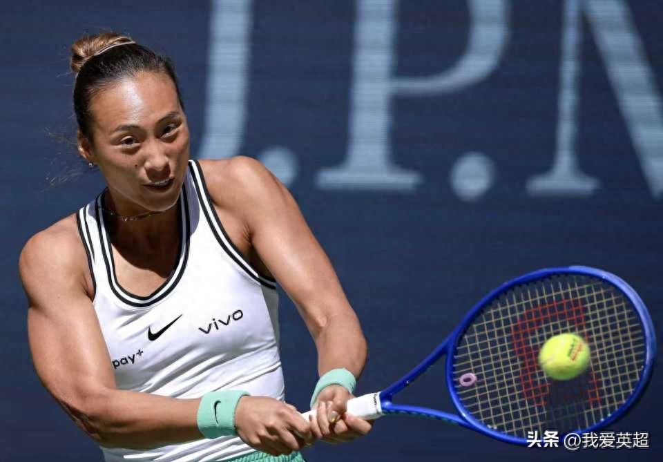 Thật kỳ diệu! Zheng Qinwen tái hiện phép màu 2 lần trong 3 ngày tại US Open, thua 0-5 rồi thắng liền 7 ván, làm choáng váng cựu số 1 thế giới.