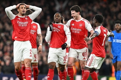 Cựu sao Ngoại hạng Anh kêu gọi treo giò hơn 11 cầu thủ Arsenal