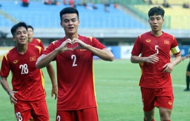 CĐV ĐNÁ phản ứng dữ dội khi U19 Việt Nam thắng vượt trội Timor Leste ngày ra quân