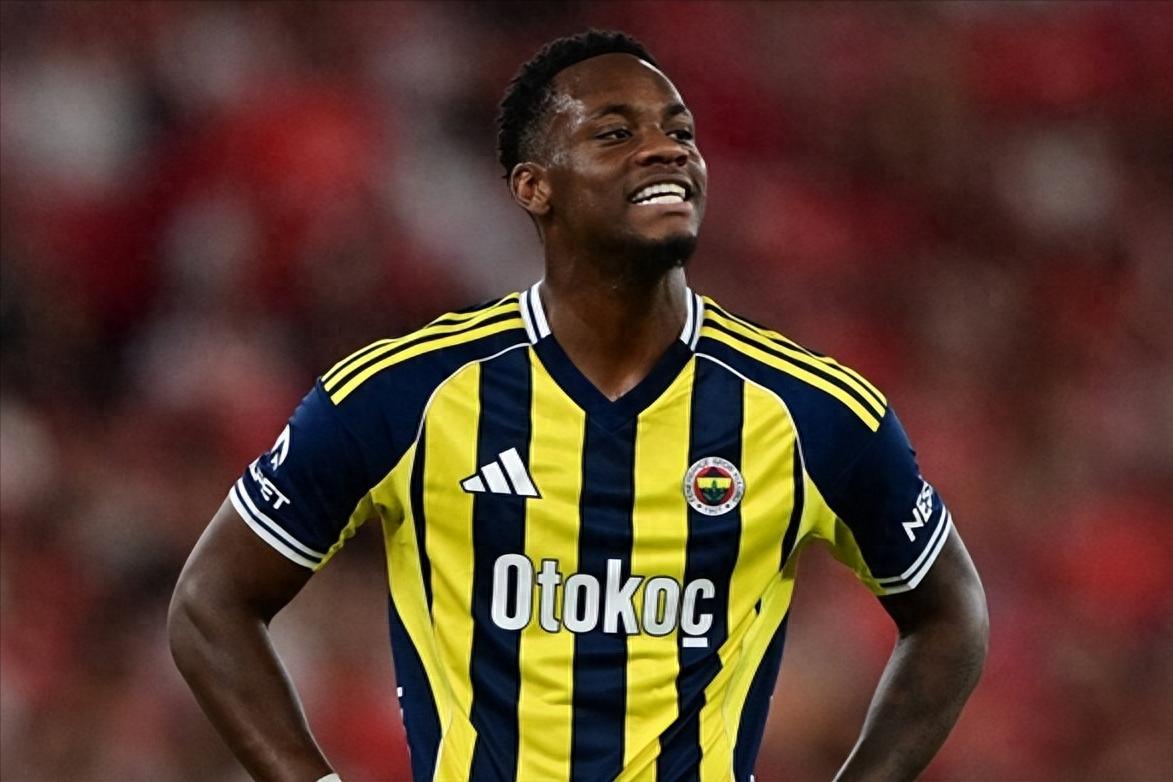 Chiến lược của Al-Nassr ở Riyadh sai lầm, 77 triệu euro tiêu phí vô ích, cầu thủ 22 tuổi Durán trong 2 năm thi đấu ở 4 giải đấu khác nhau