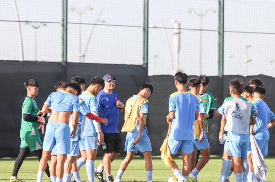 U17 Việt Nam có buổi tập đầu tiên tại Ả Rập Xê Út