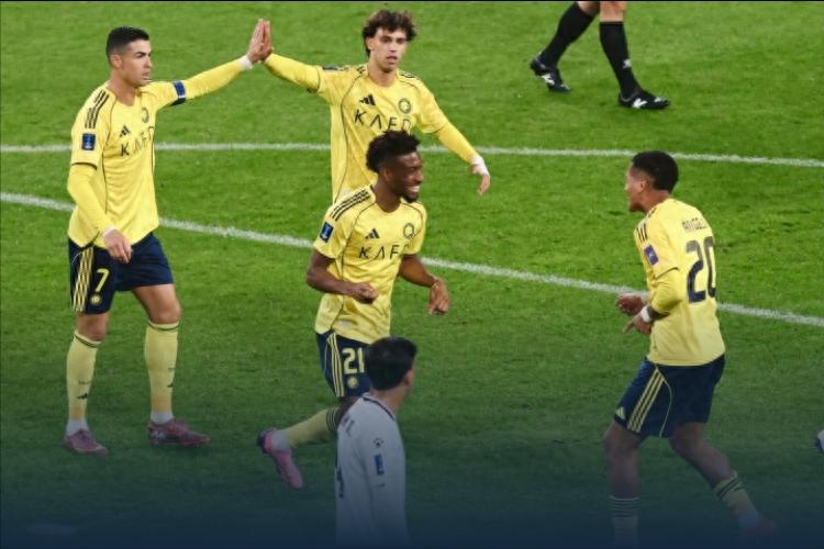Đá giải AFC Champions League hạng hai, Al-Nassr thắng đậm 5-1, Ronaldo đá chính nhưng im tiếng &amp; điểm thấp nhất
