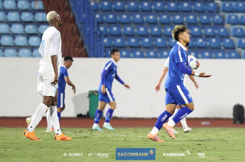 Chiêm ngưỡng bàn thắng đầu tiên của Việt kiều Úc tại Việt Nam