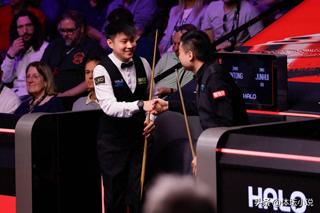 Đang phát trực tiếp! Giải vô địch Snooker thế giới: Ding Junhui vs Zhao Xintong, điểm số thực tế của giai đoạn hai đã có